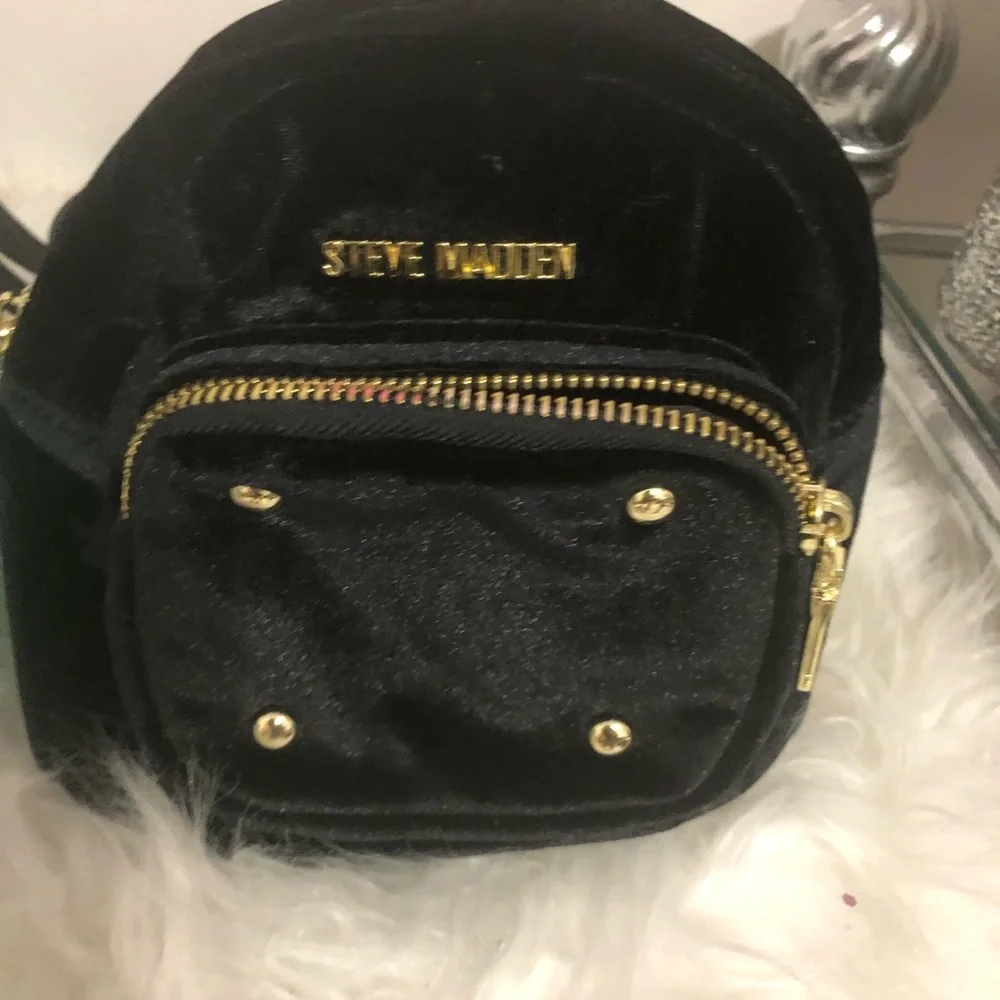 Steven Madden backpack - Picture 2 of 7